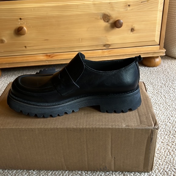 MOMA Chunky Loafer size 40 Black Brand New, never worn. - Picture 4 of 9